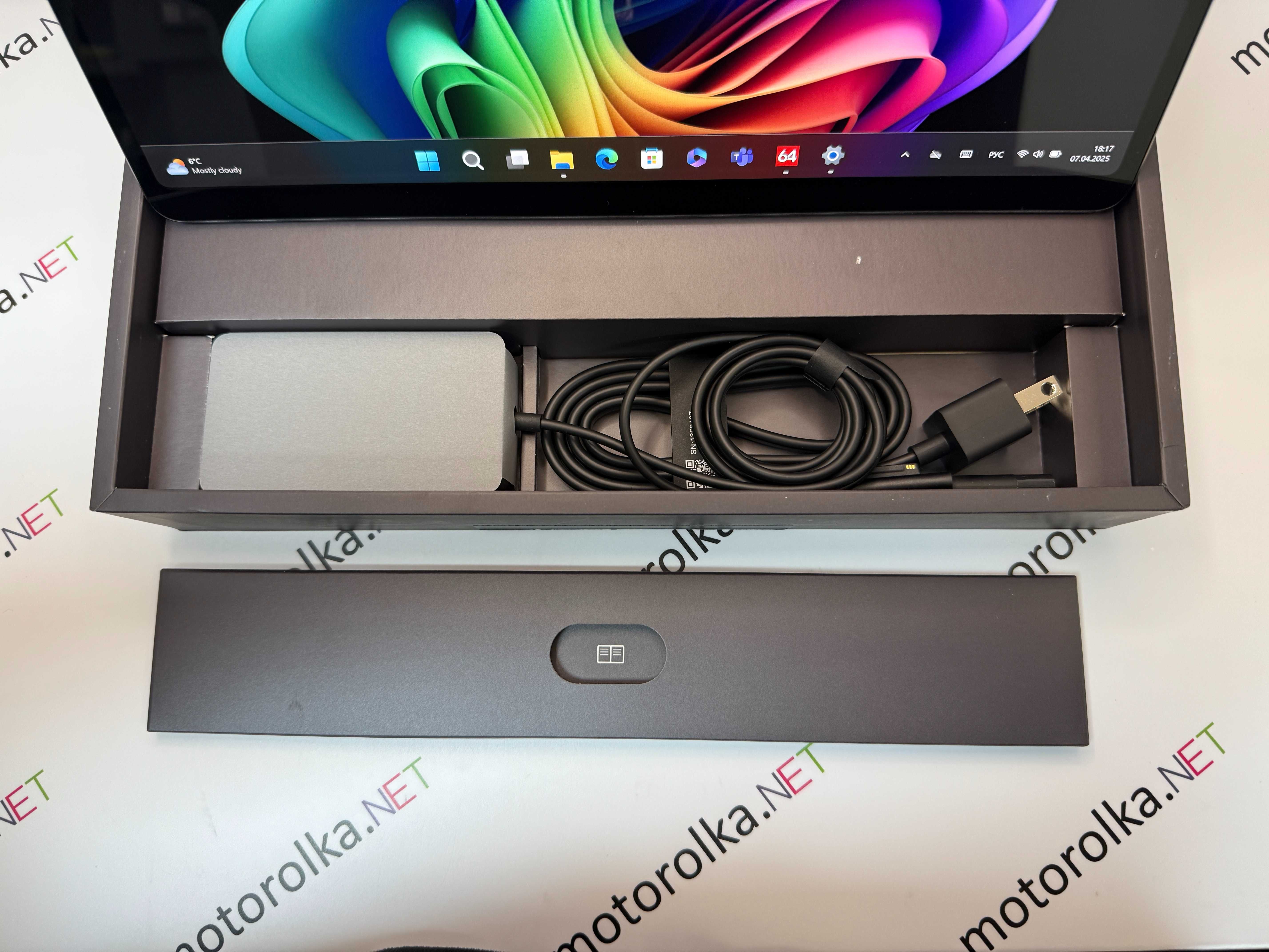 NEW Microsoft Surface Pro 11 (2024) OLED/Snapdragon X elite/16GB/512