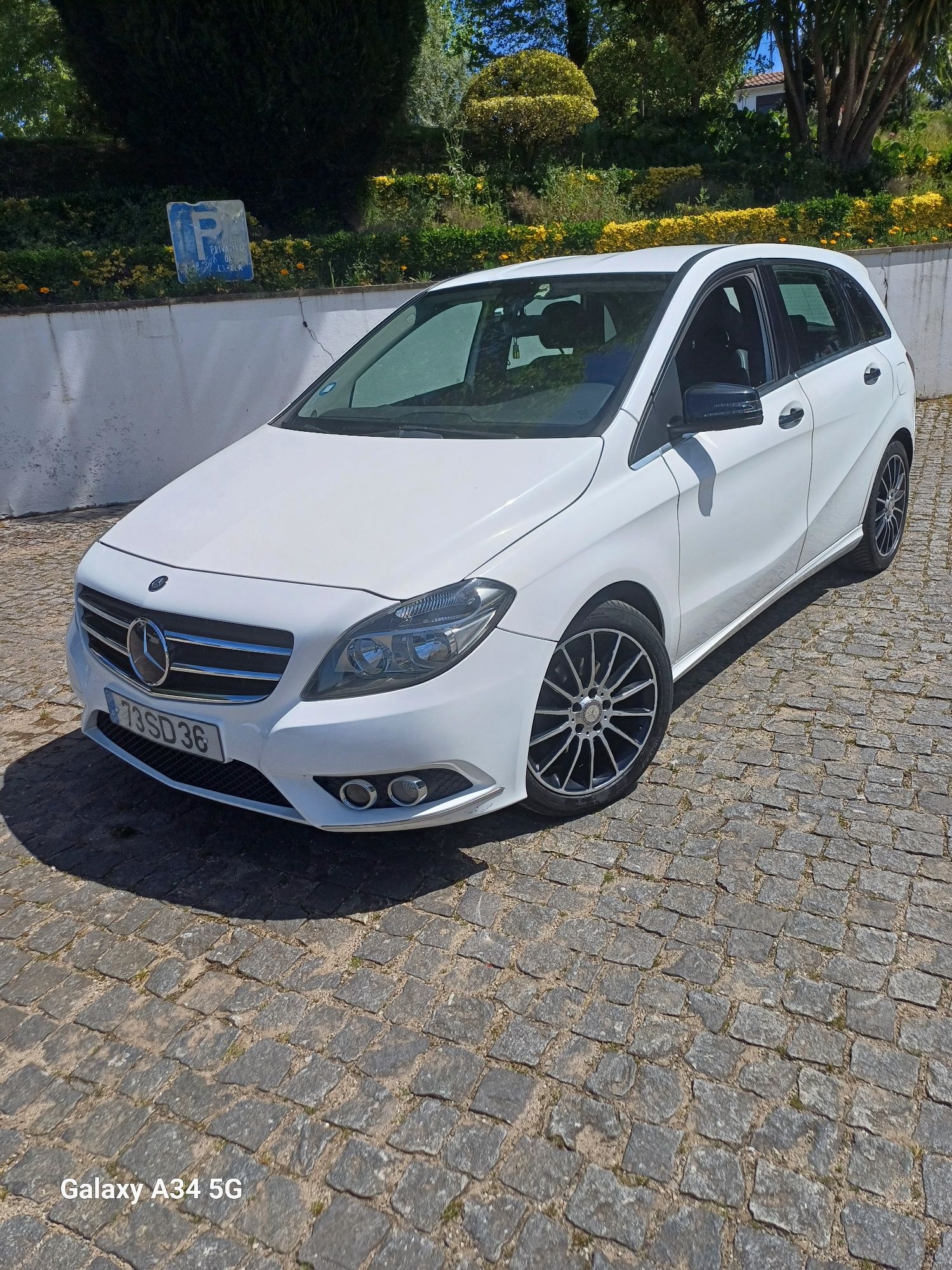 Mercedes Bens B 180 Automática