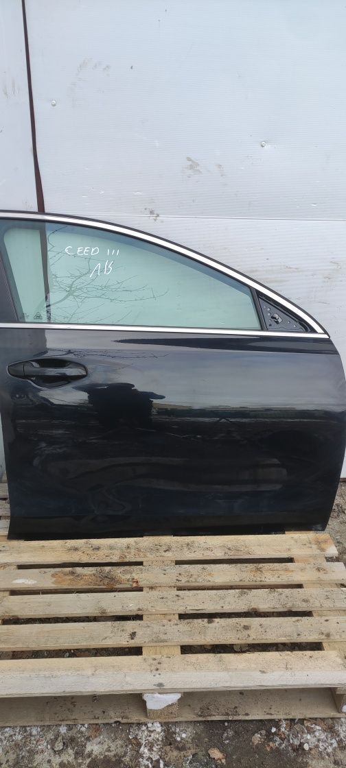 Drzwi prawy przód Kia cee'd ceed iii 18- 1K czarne