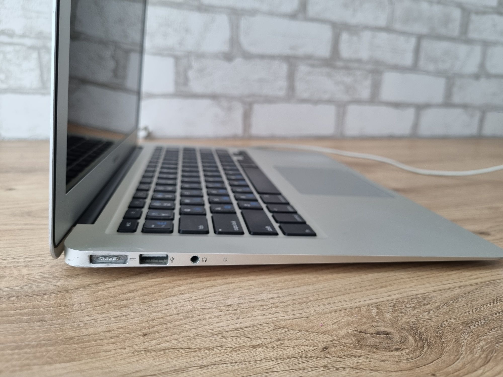 MacBook Air 13 8/256