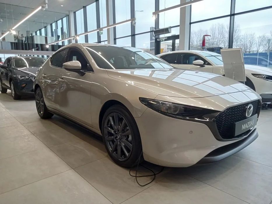 Mazda 3 Center Line + Design Automat 17000 zł korzyści