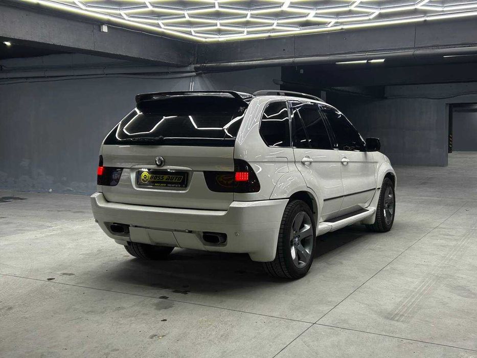 BMW    X5   2004