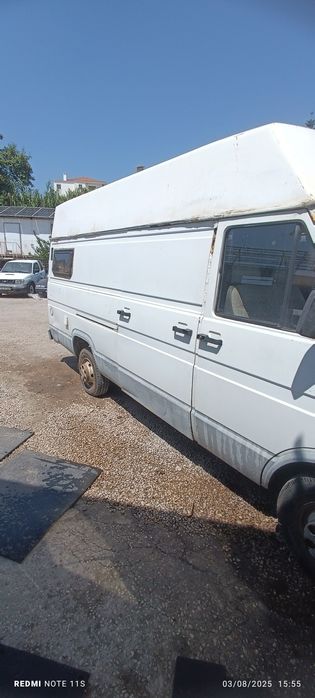 Autocaravana com casa de banho