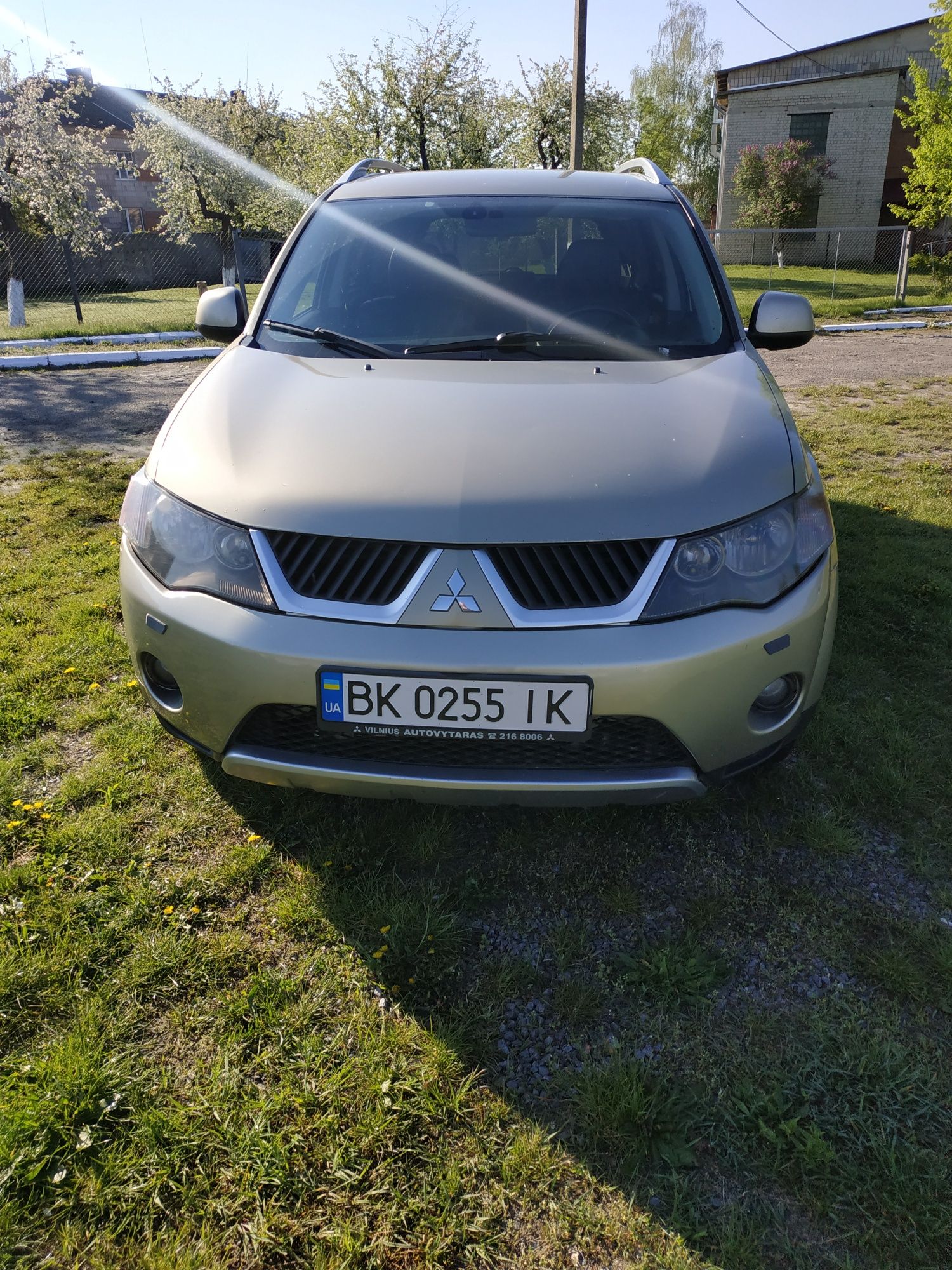 Продам   Mitsubishi  Outlander XL