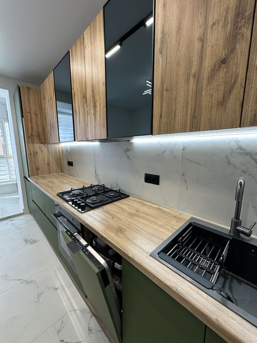 Поодається 2км квартира в цегляному будинку