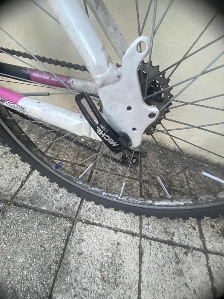 Bicicleta btt roda 26 marca conor so 80euros