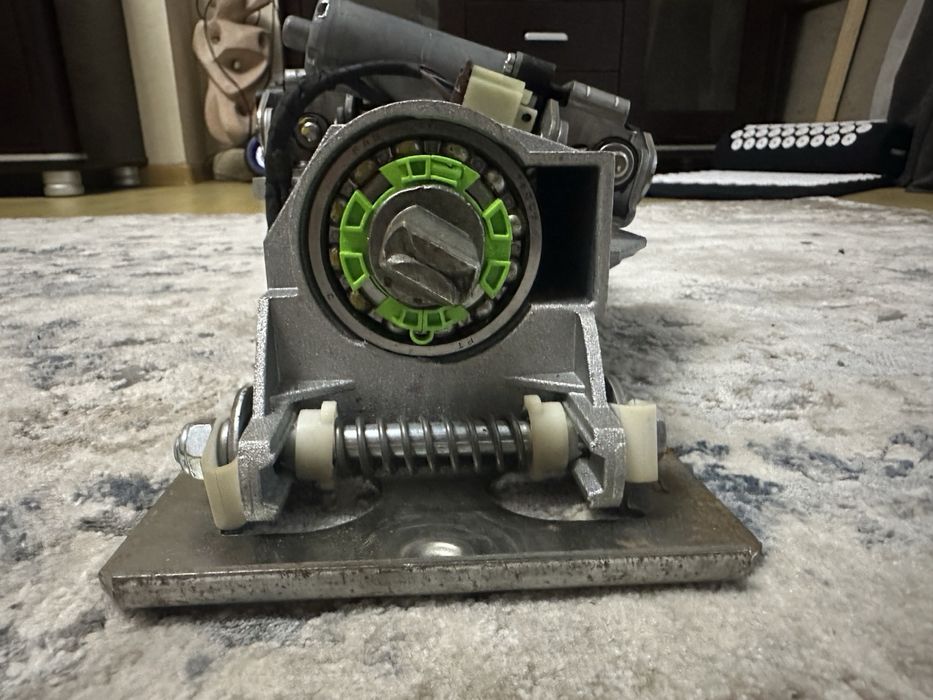 Рульова колонка для  БМВ X5 f15 ( BMW X5, F15)