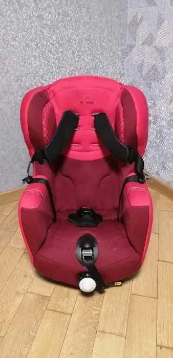 Автокрісло Bebe Confort Iseos ISOFIX (від 9 до 18 кг)