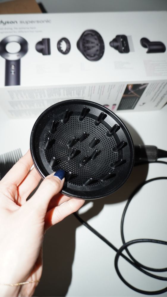 Dyson suszarka Supersonic + końcówki