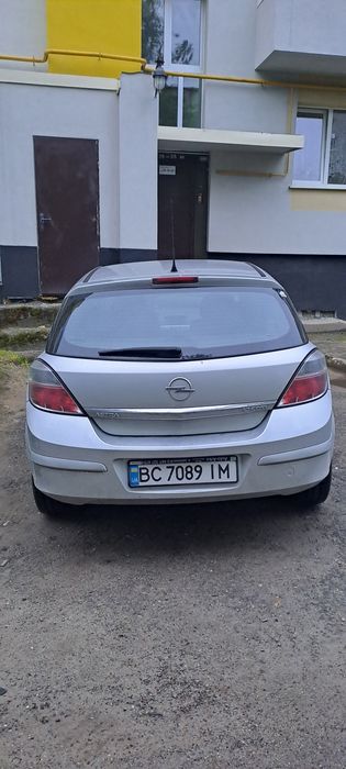 Автомобіль Opel astra H