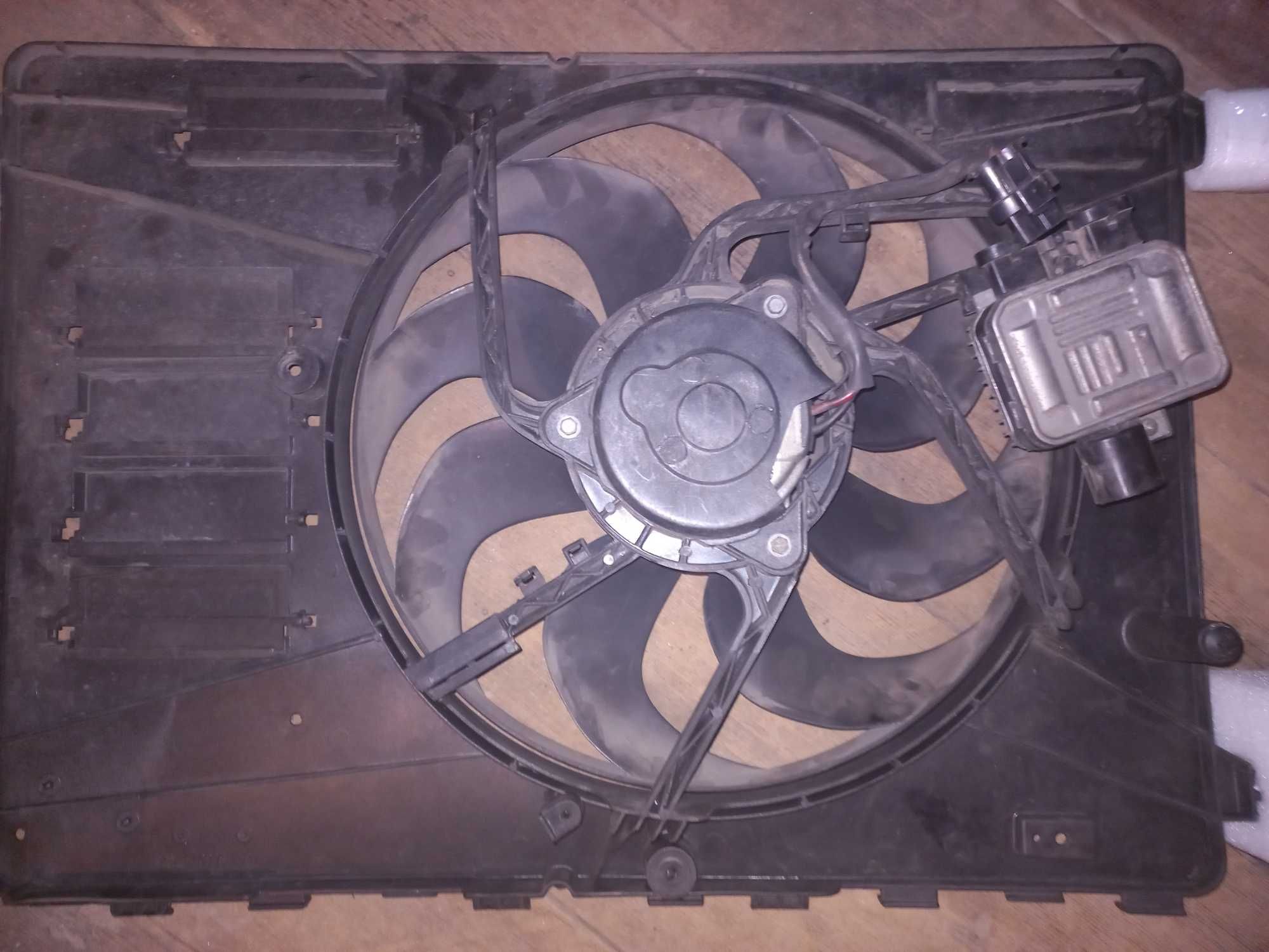 Вентилятор радіатора FORD MONDEO MK4 (2007-2014)