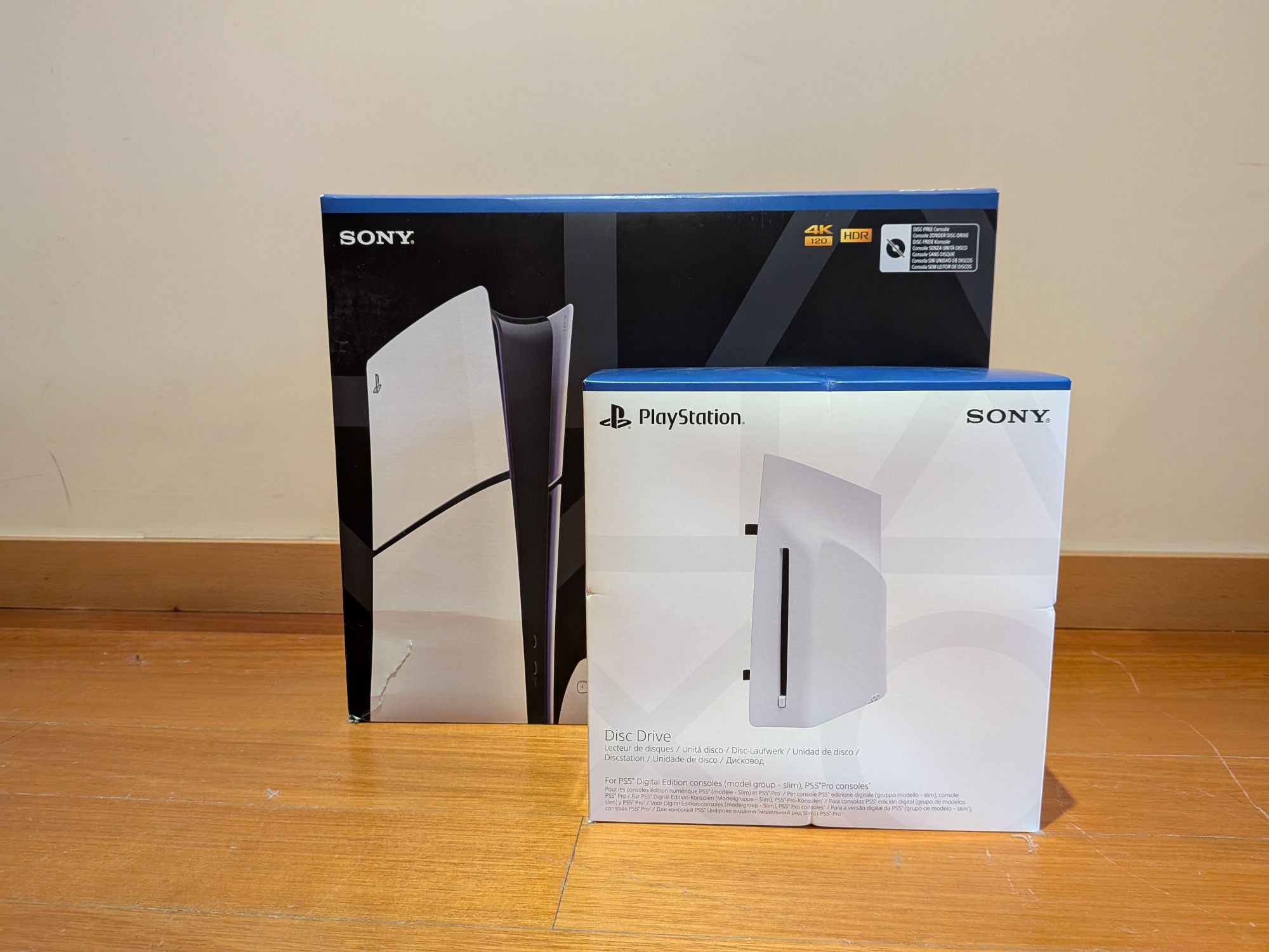 PS5 Slim Digital + Leitor de Disco PS5