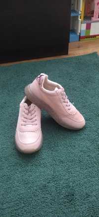 Кросівки h&m рожевого кольору 20см устілка