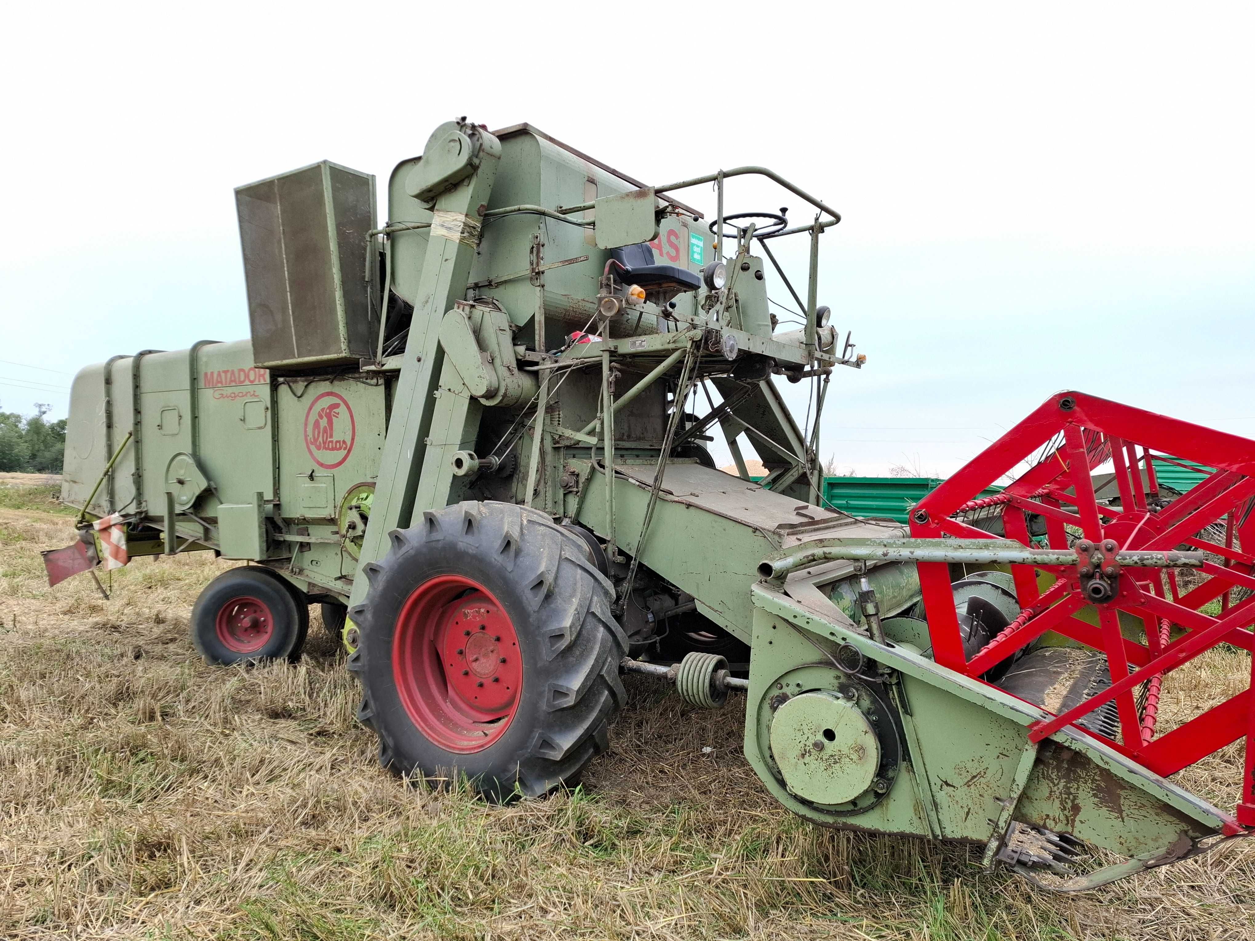 Sprzedam kombajn zbożowy Claas Matador Gigant heder 3m.