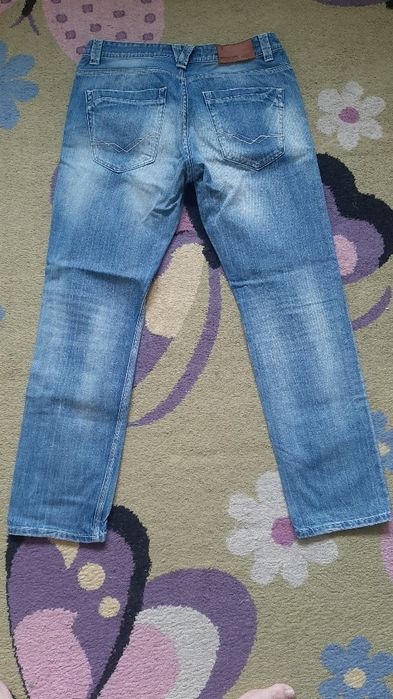 Spodnie jeans w b. Dobrym stanie