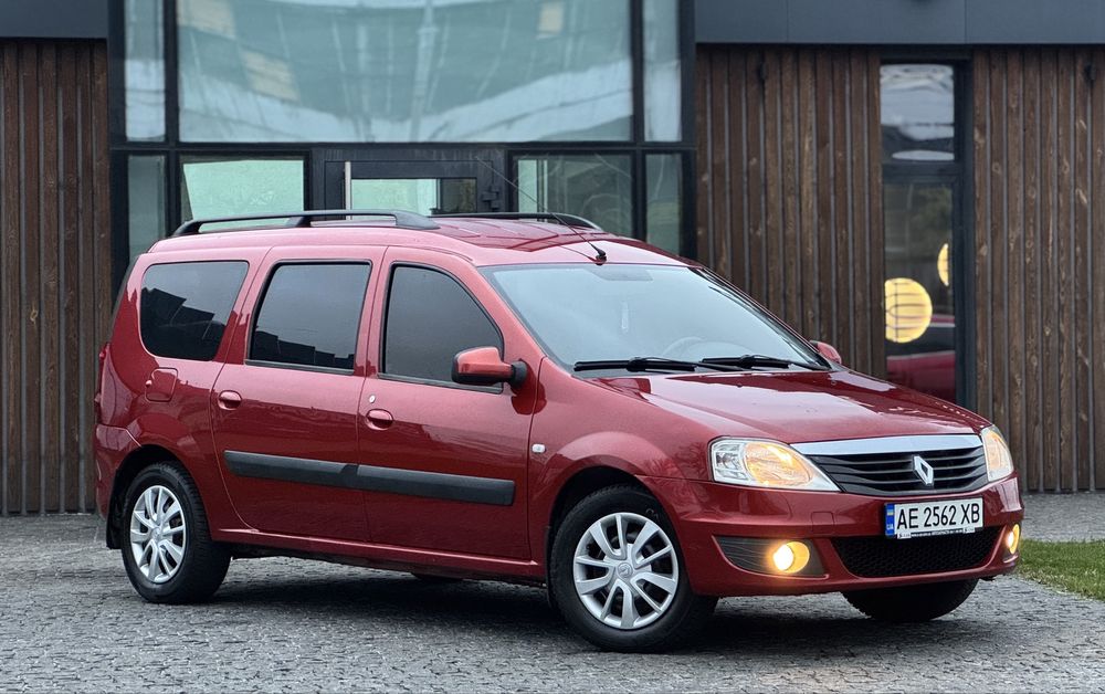 Продам Renault Logan MCV 2012