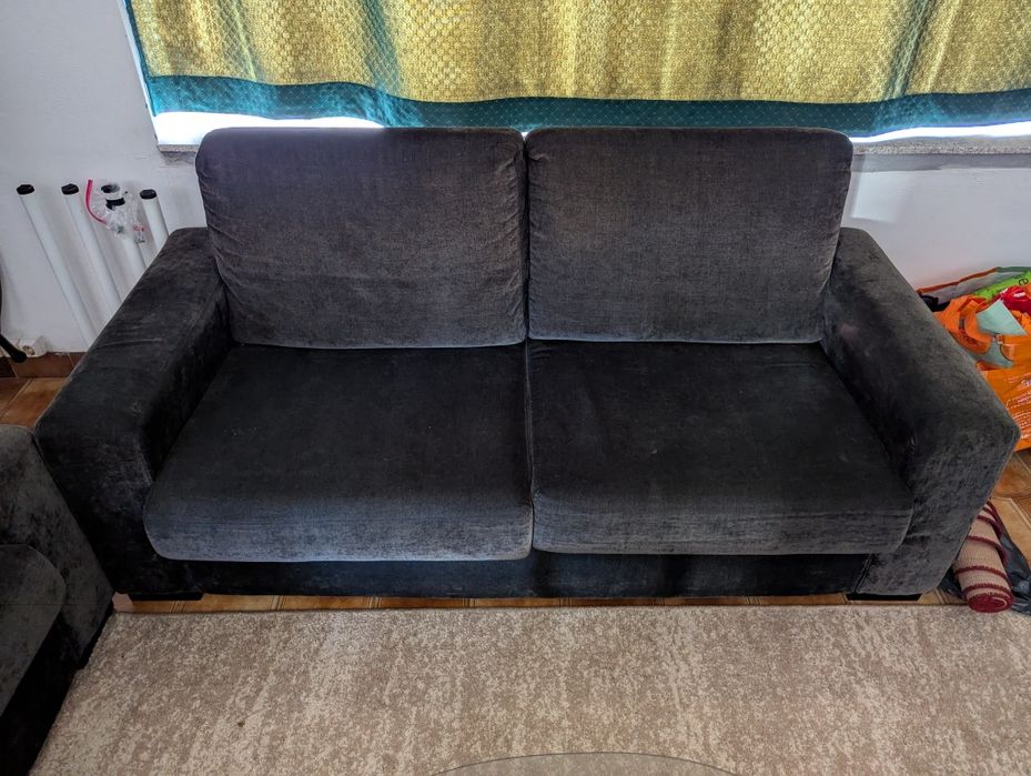 2 Sofás Pretos (também vendo em separado)