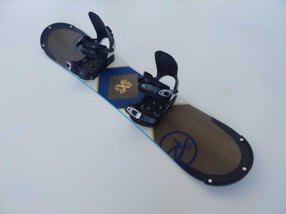 Deska snowboardowa Rossignol 135 CM (20)
