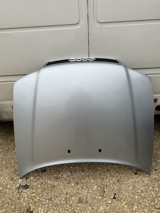 Maska klapa przód audi a4 b5 srebrna kompletna