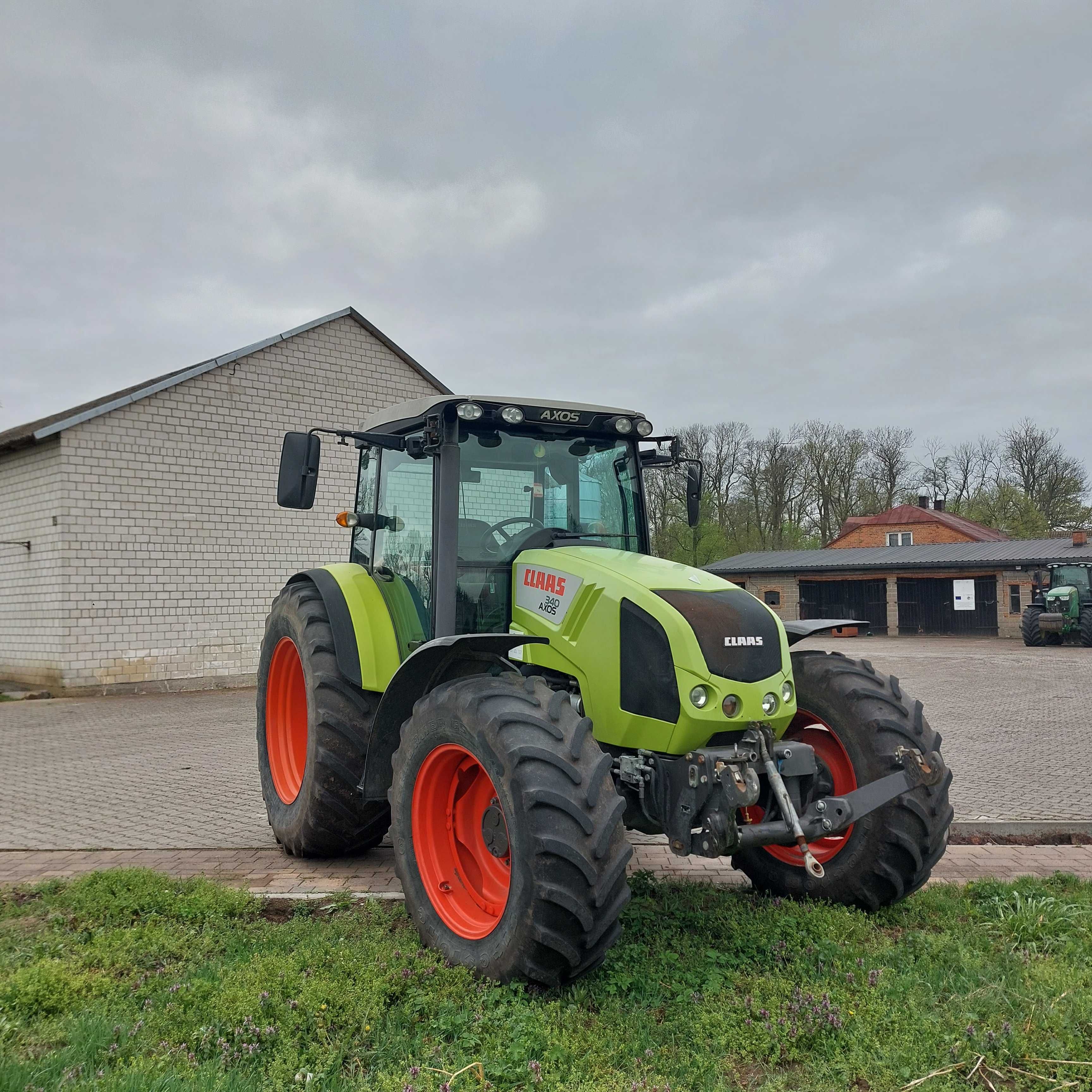 Claas Axos 340CX Rok 2015