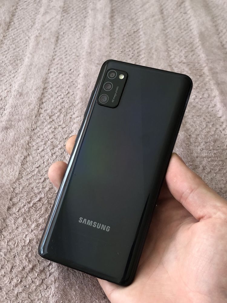 Телефон Samsung Galaxy A41 4/64gb
