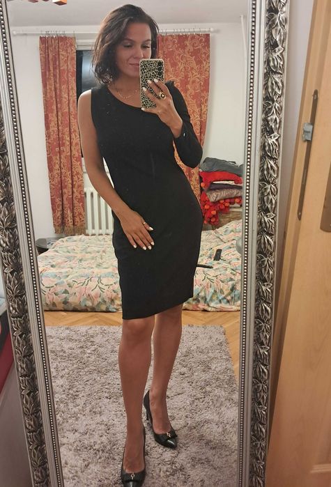 Krótka czarna elegancka sukienka Simple rozm. L