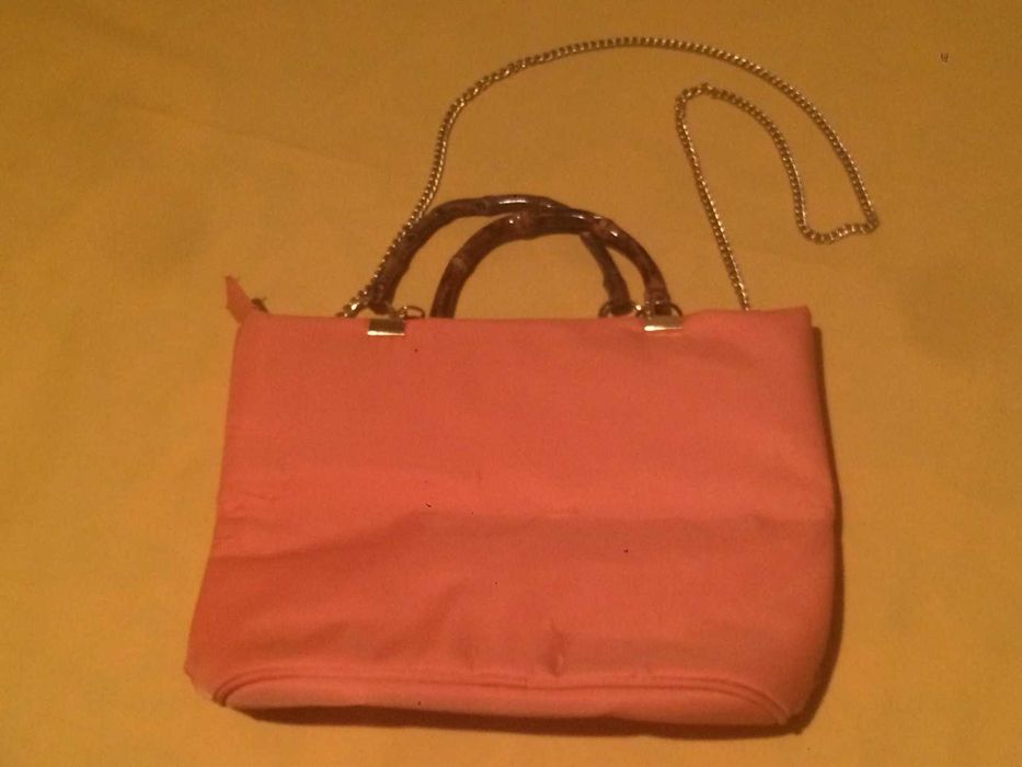 Malas e bolsas de senhora