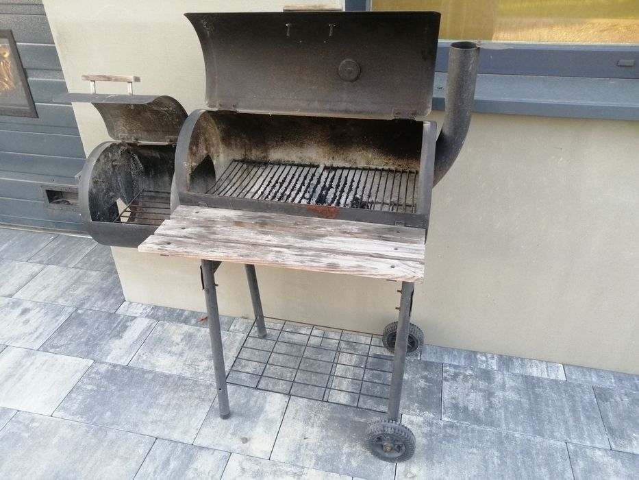 Sprzedam grill węglowy