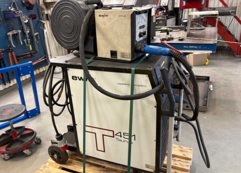 Spawarka synergiczna EWM Taurus 451 Esab Fronius MIG/MAG Migomat