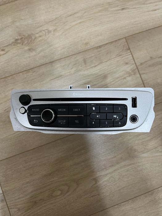 Оригінальна магнітола з навігацією Renault Megane 3