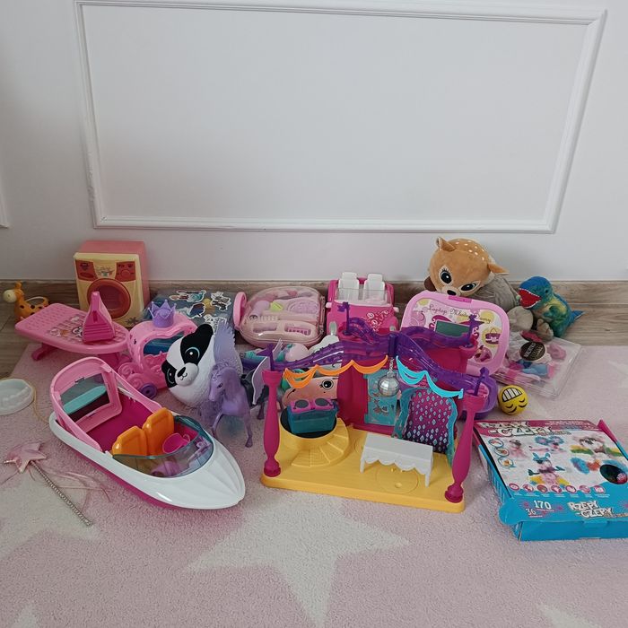 Zestaw zabawek dla dziewczynki