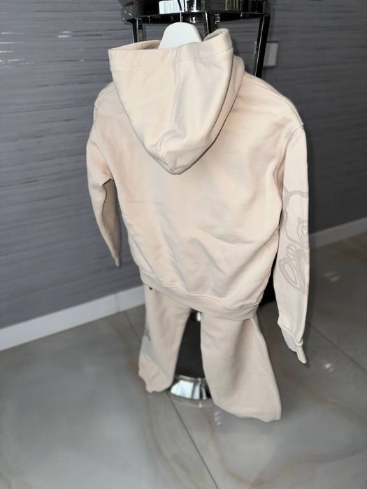 Стильний та теплий костюм на дівчинку 7-8 р