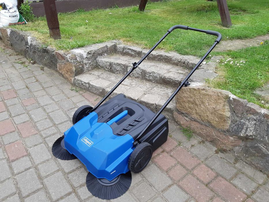 Zbieraczka Zamiatarka Pchana Do Kostki Podjazdu 3 Szczotki Powystawowa