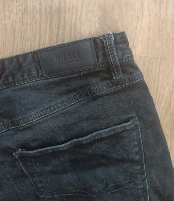 Diesel tapered 3432 czarne jeansy męskie