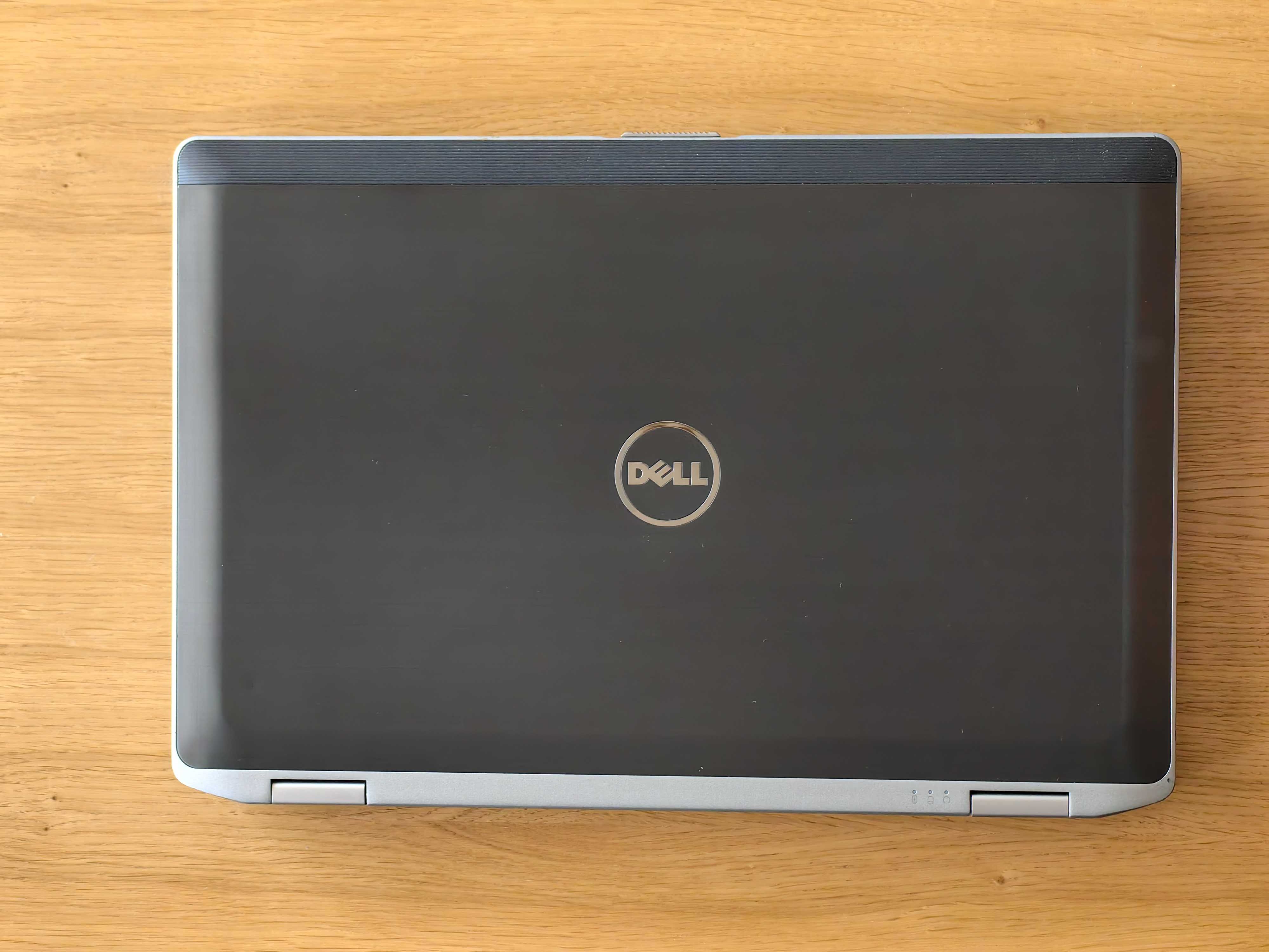 Dell Latitude e6530 I7 3740QM 2.7GHz Nvidia NVS 5200M DVD 256SSD