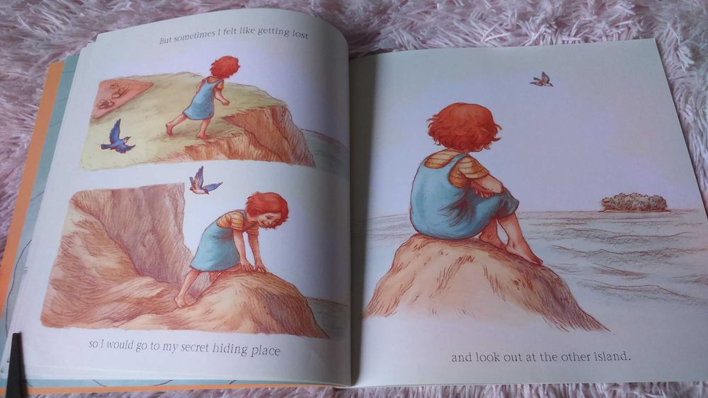 Книга для дітей англійською Nara and the ISLAND