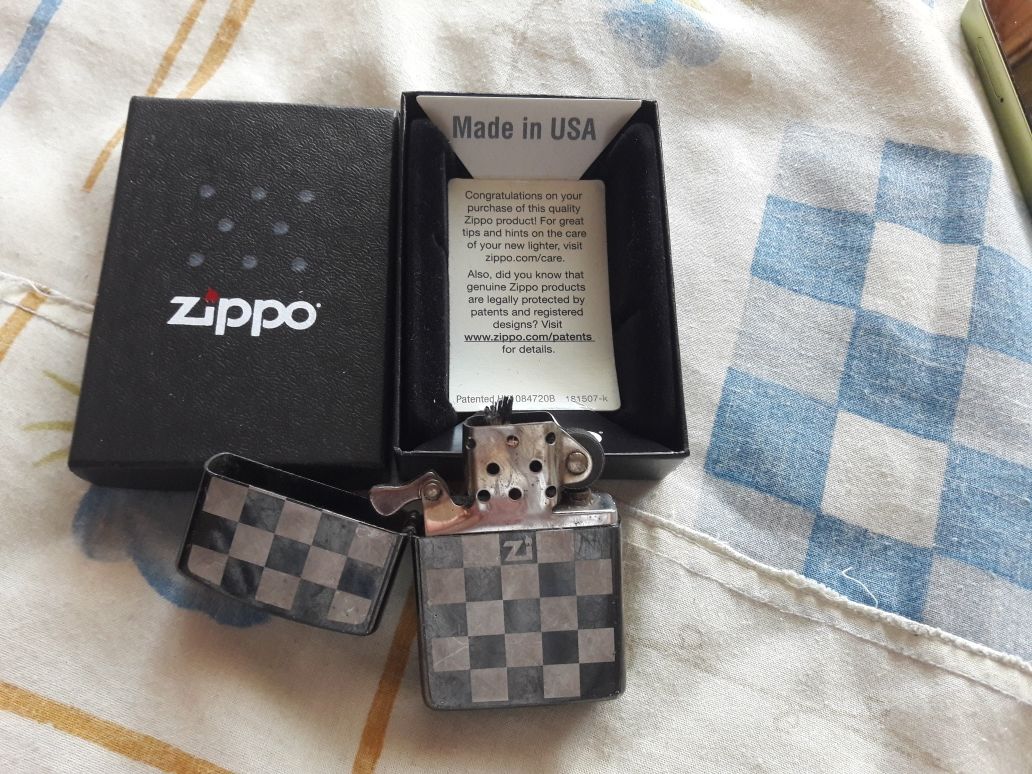Зажигалка Zippo на подарок