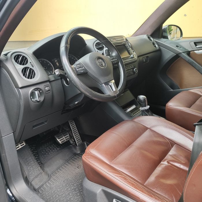 Продам авто Volkswagen Tiguan