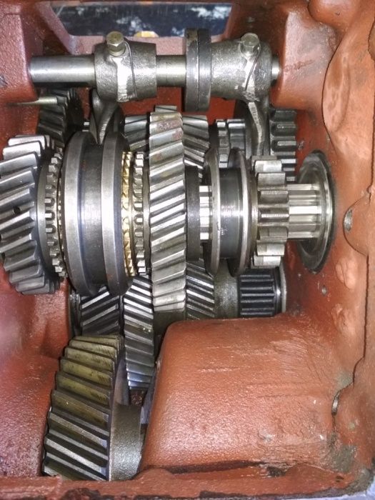 Коробка передач механічна на болгарський Балканкар навантажувач БВ2733