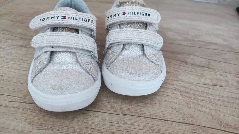 buty Tommy Hilfiger rozmiar 22