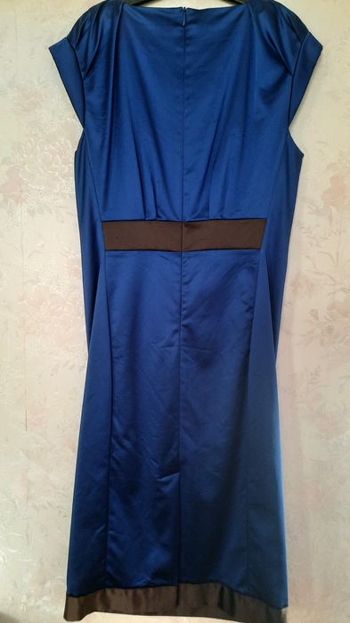 Платье нарядное 36р.