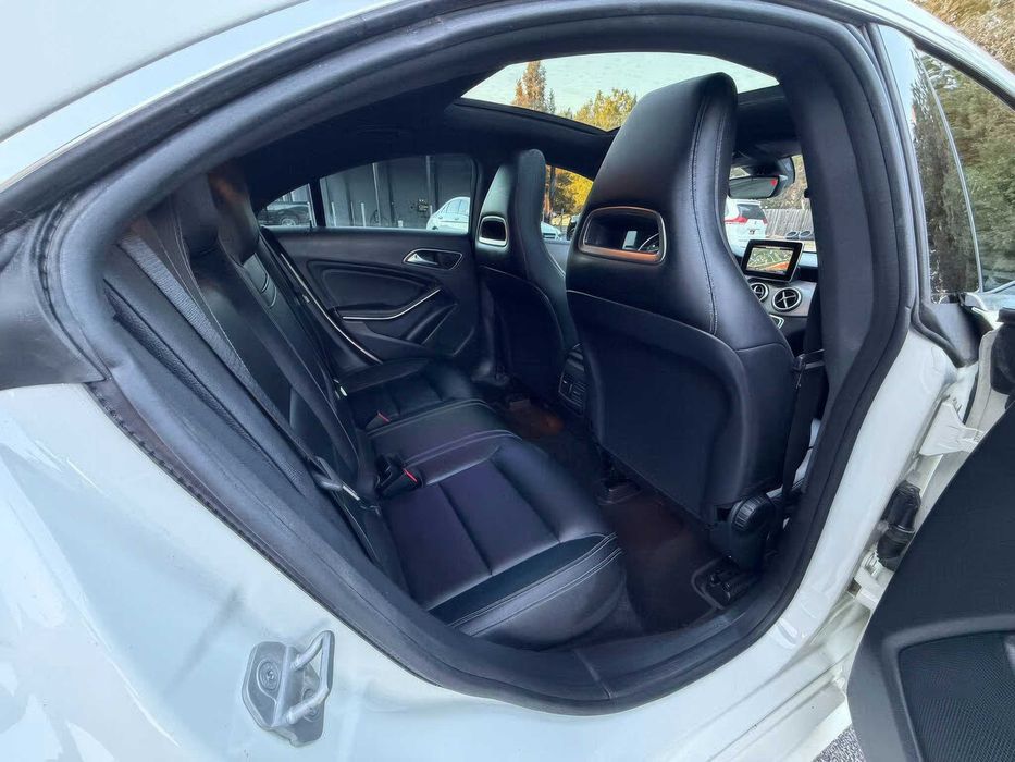Mercedes-Benz CLA 250      2016