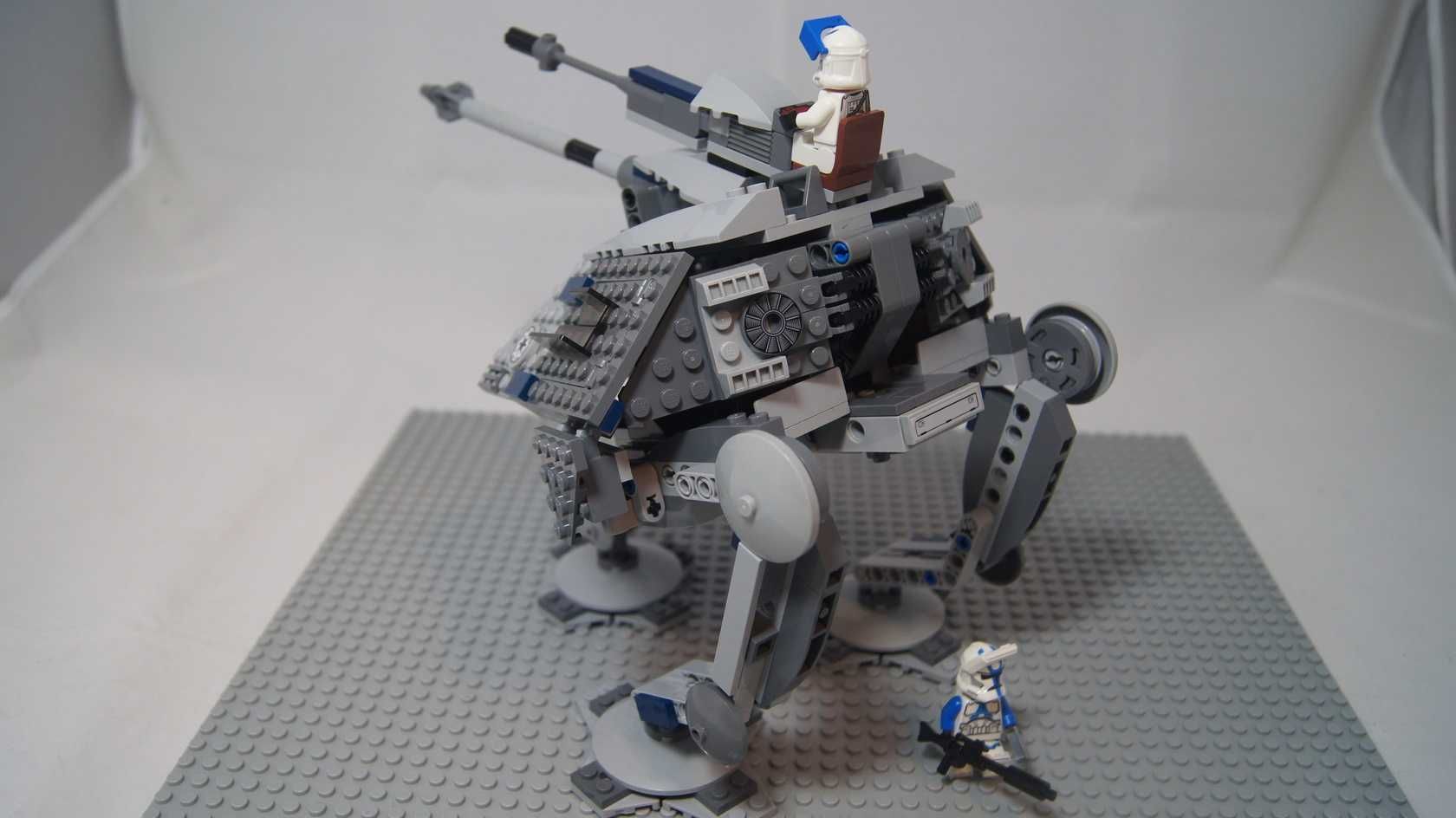 Lego Star Wars AT-AP Walker 501 legion custom 7671 figurki kg