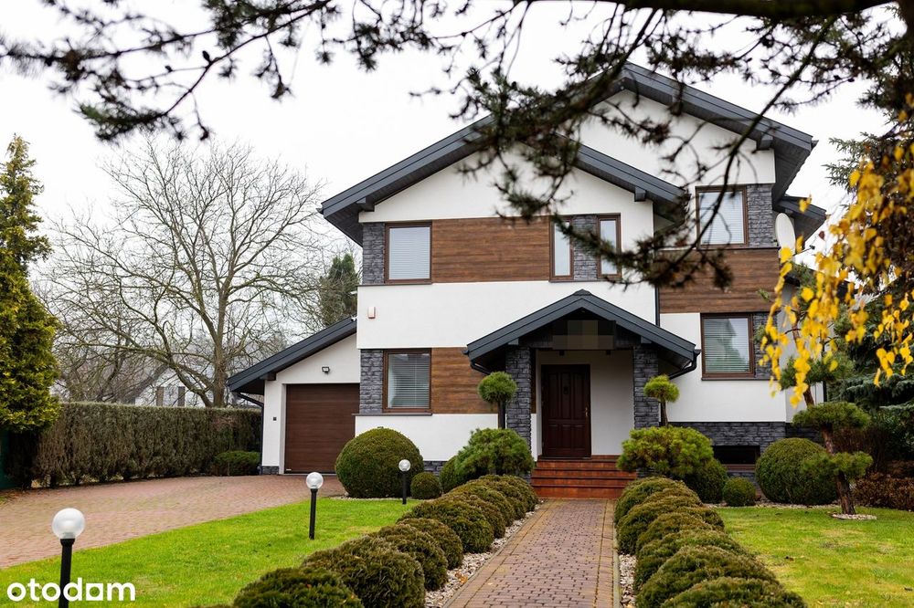Przestronny dom jednorodzinny z dużym ogrodem