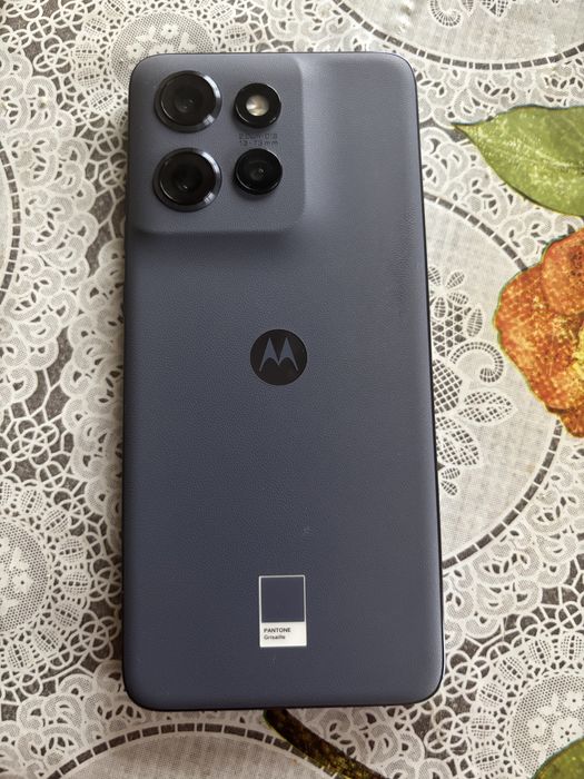 sprzedam nowy telefon MOTOROLA EGDE 50 NEO