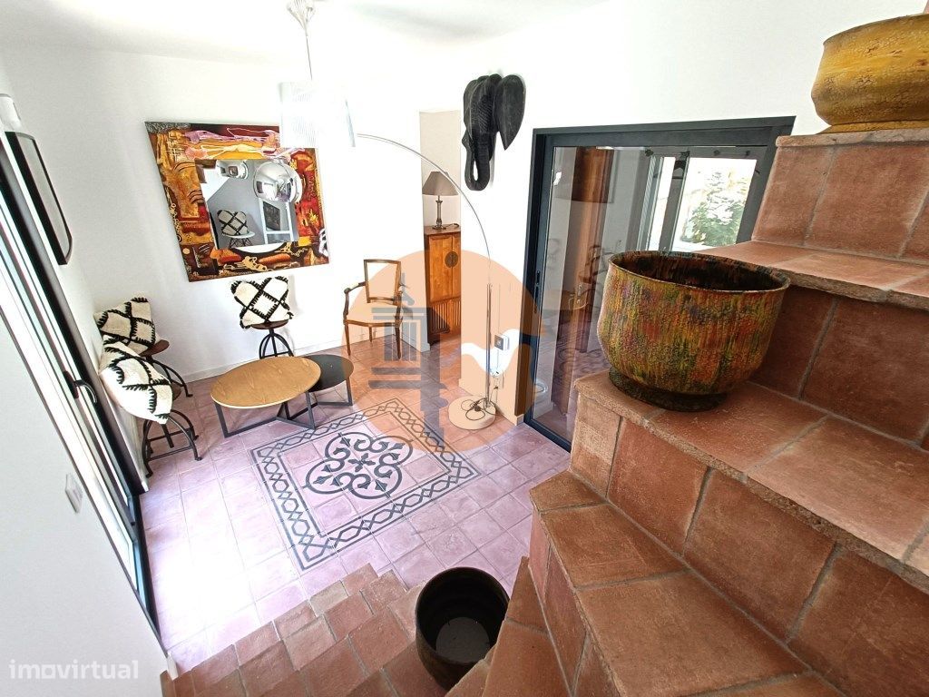 Casa Típica com Piscina na Baixa de Olhão.