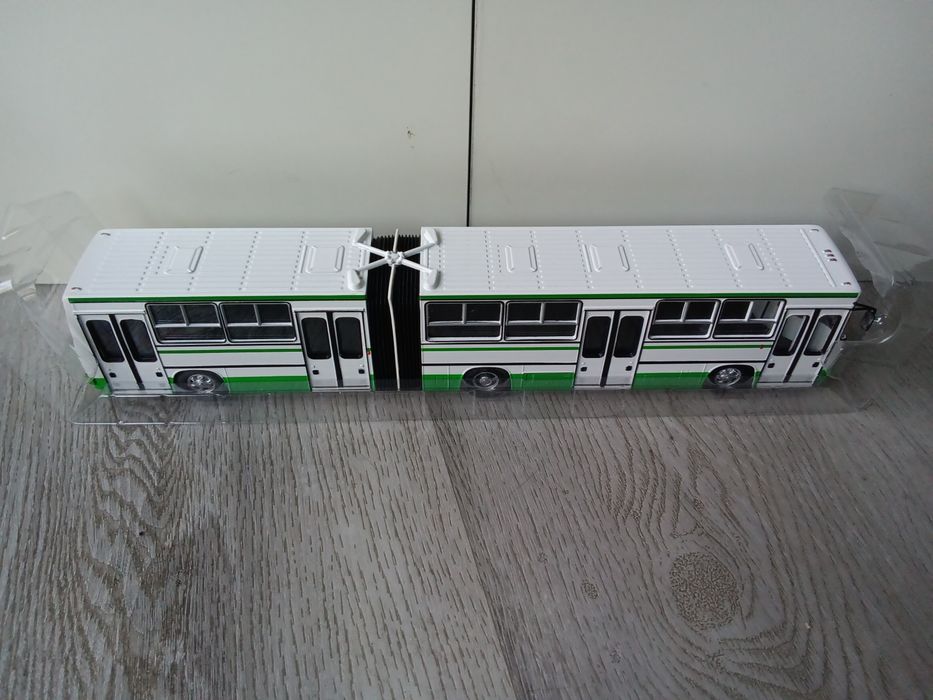 Model autobusu Ikarus 280