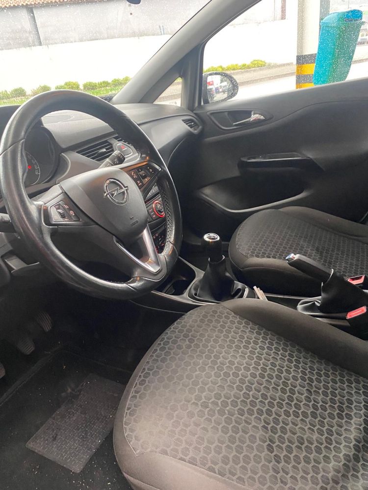 Opel corsa.
