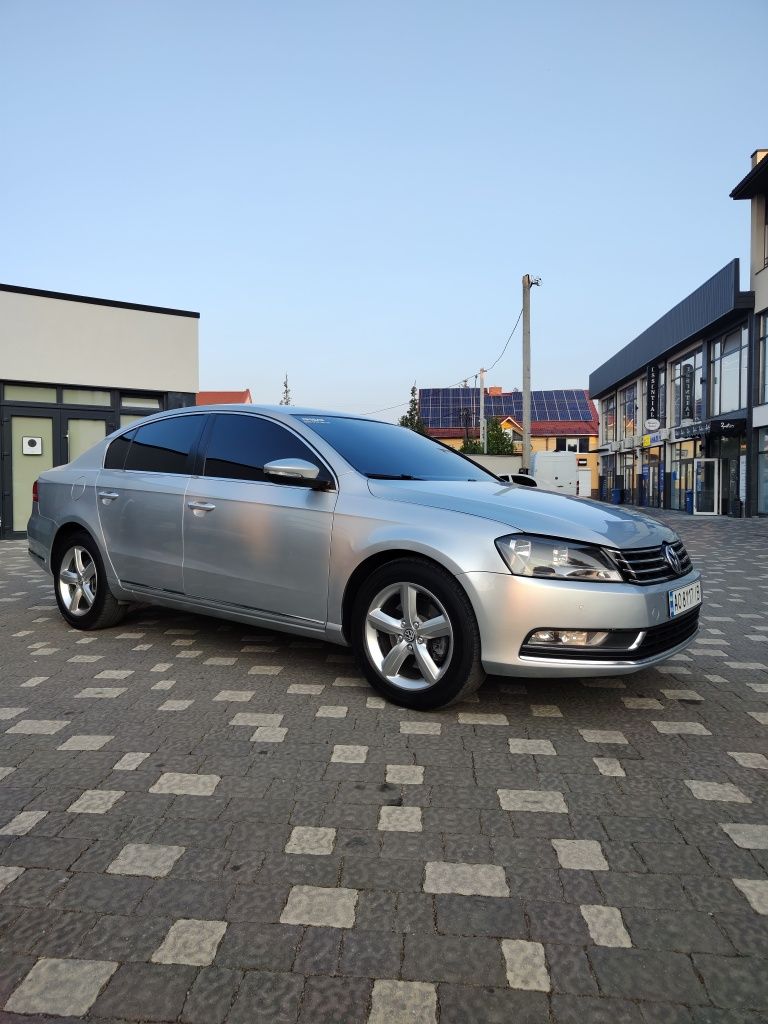 Продам Passat B7 2.0TDI Sedan 2012 Європа