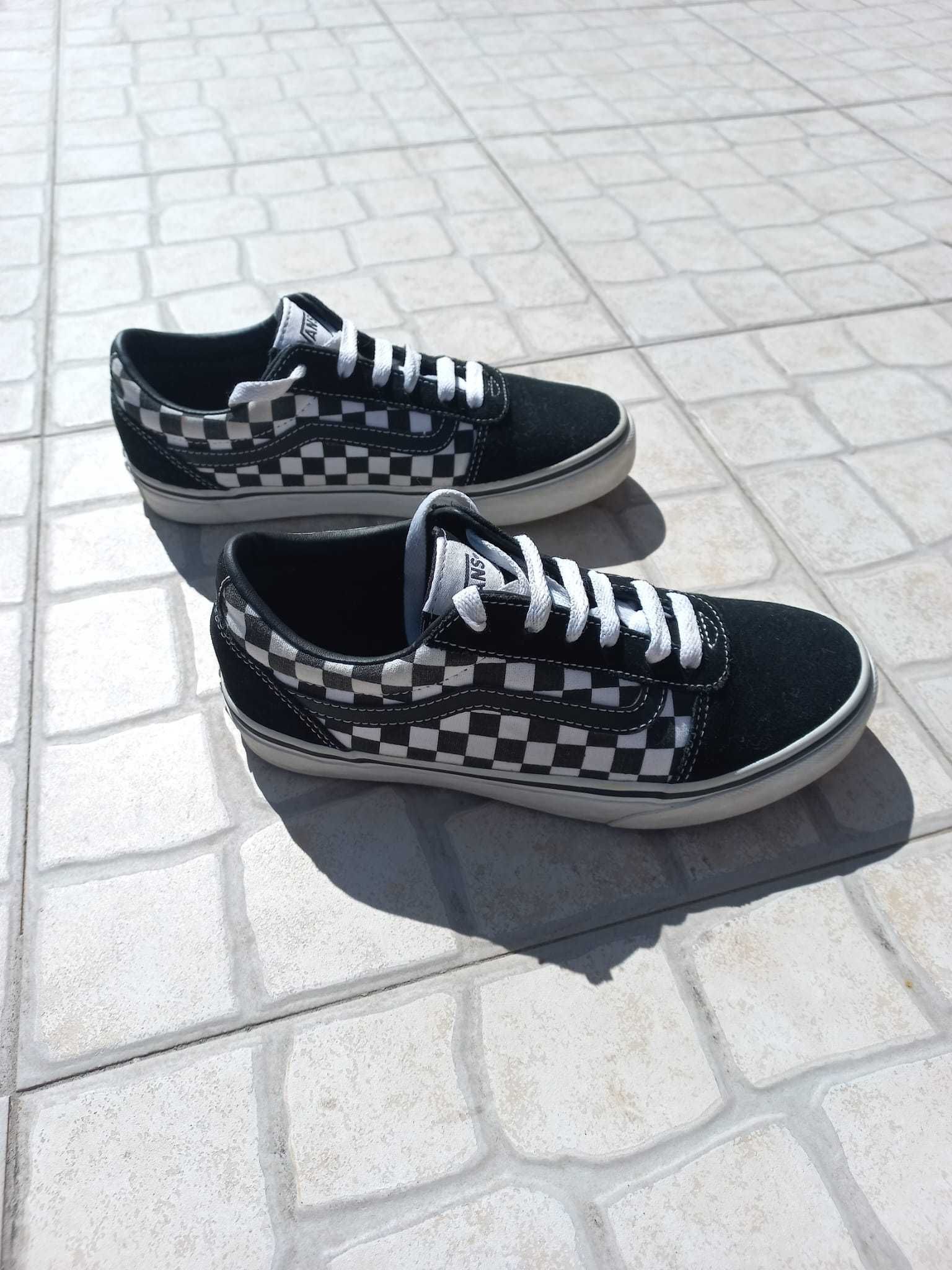 Tênis Vans checkered